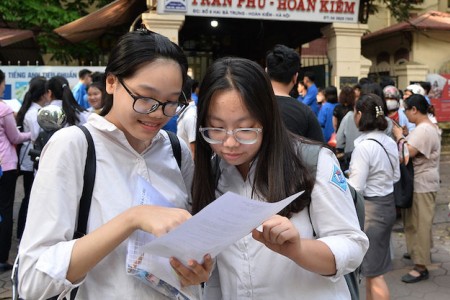 Hà Nội chốt phương án thi vào lớp 10: Bốn môn thi, ba nguyện vọng vào trường công lập