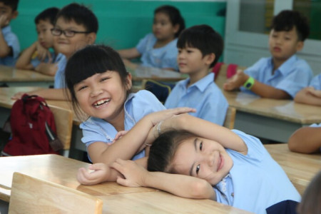 Học sinh lớp 9 của 17 huyện, thị xã ở Hà Nội được trở lại trường từ 22/11