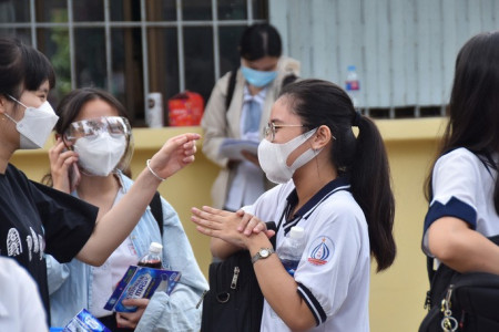 Làm rõ những bất thường đề thi tốt nghiệp THPT 2021