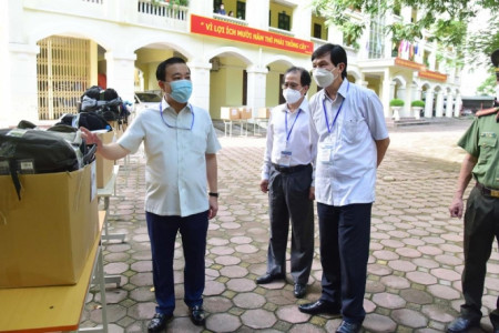 Hà Nội: 9 thí sinh vi phạm quy chế trong buổi thi đầu tiên