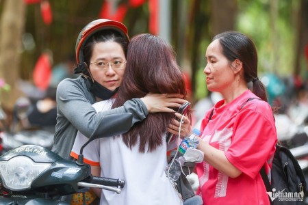 Gợi ý đáp án đề thi vào lớp 10 môn Ngữ văn tại Hà Nội năm 2026