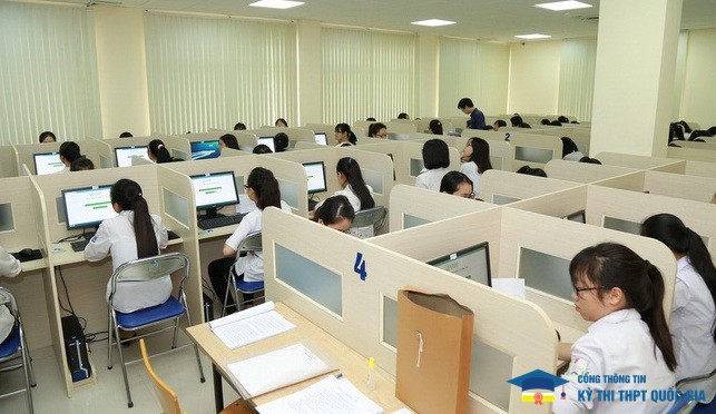 Thí sinh tham gia kỳ thi đánh giá năng lực ĐH Quốc gia Hà Nội
