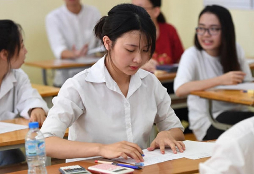 khong can thiet lui ky thi thpt quoc gia 1