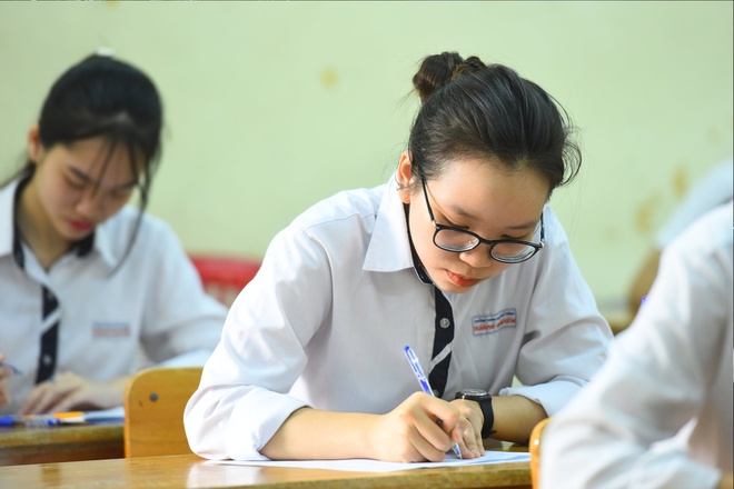 Sinh viên sẽ có thêm cơ hội để cải thiện điểm thi nếu trượt môn thay vì buộc phải học lại. Ảnh minh họa: Việt Linh.