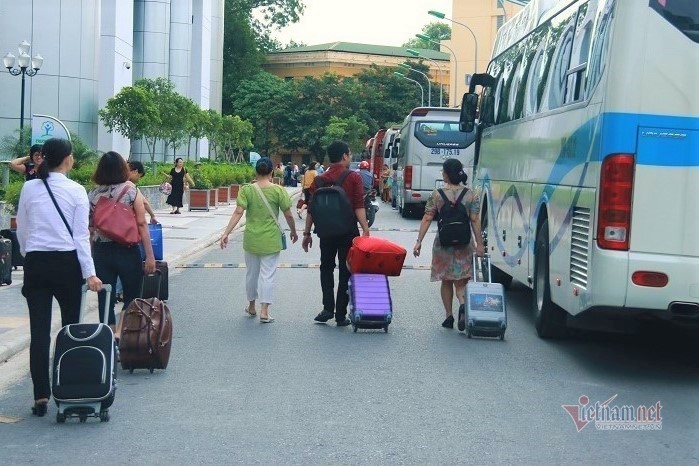 Bộ GD-ĐT thay cán bộ kiểm tra thi tốt nghiệp THPT đến từ vùng dịch