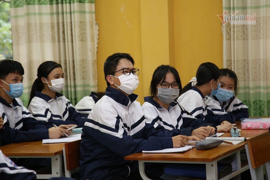 Giám đốc Sở GD-ĐT Hà Nội đề xuất thời gian học sinh trở lại trường