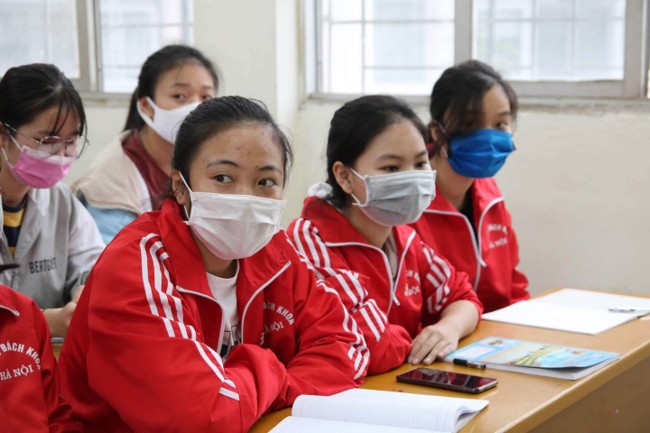 Thêm nhiều trường cho sinh viên nghỉ học trực tiếp - 1